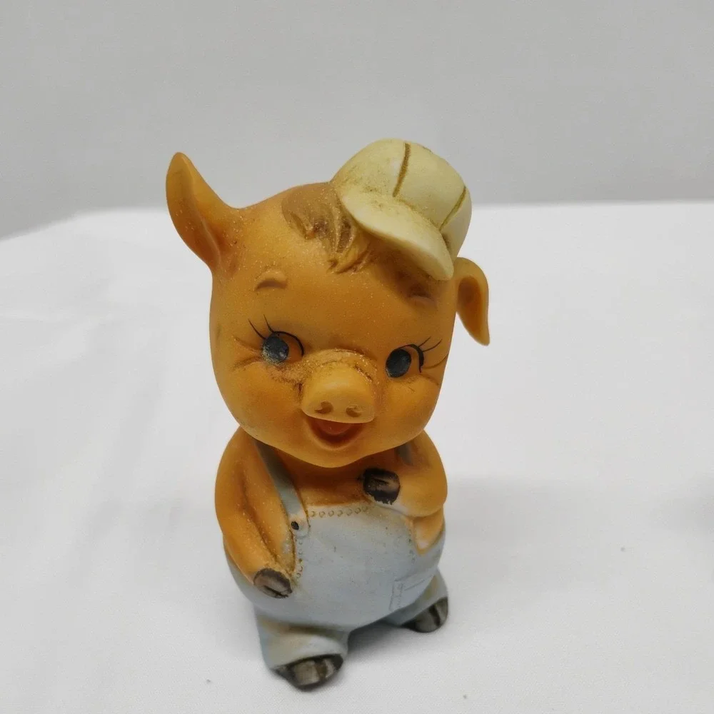 1970's Vintage Anthropomorphic Pigs in Overalls Salt Pepper Shakers 3.5